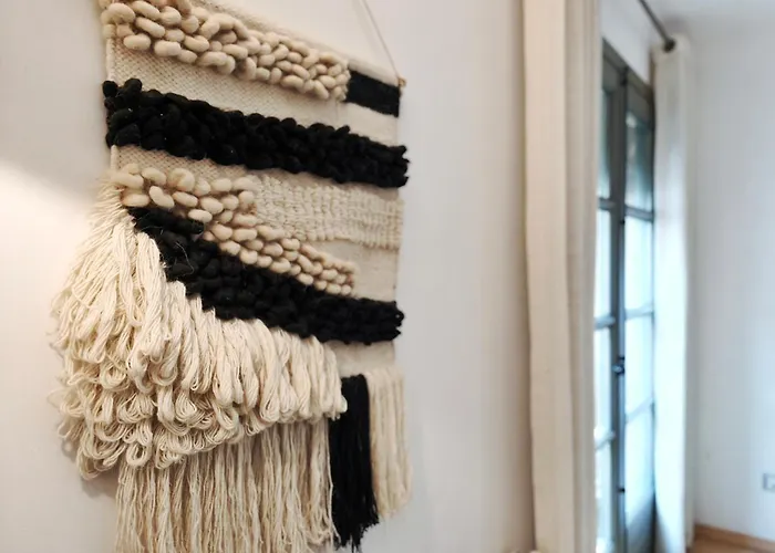 Lugar Perfecto En El Casco Antiguo De Girona